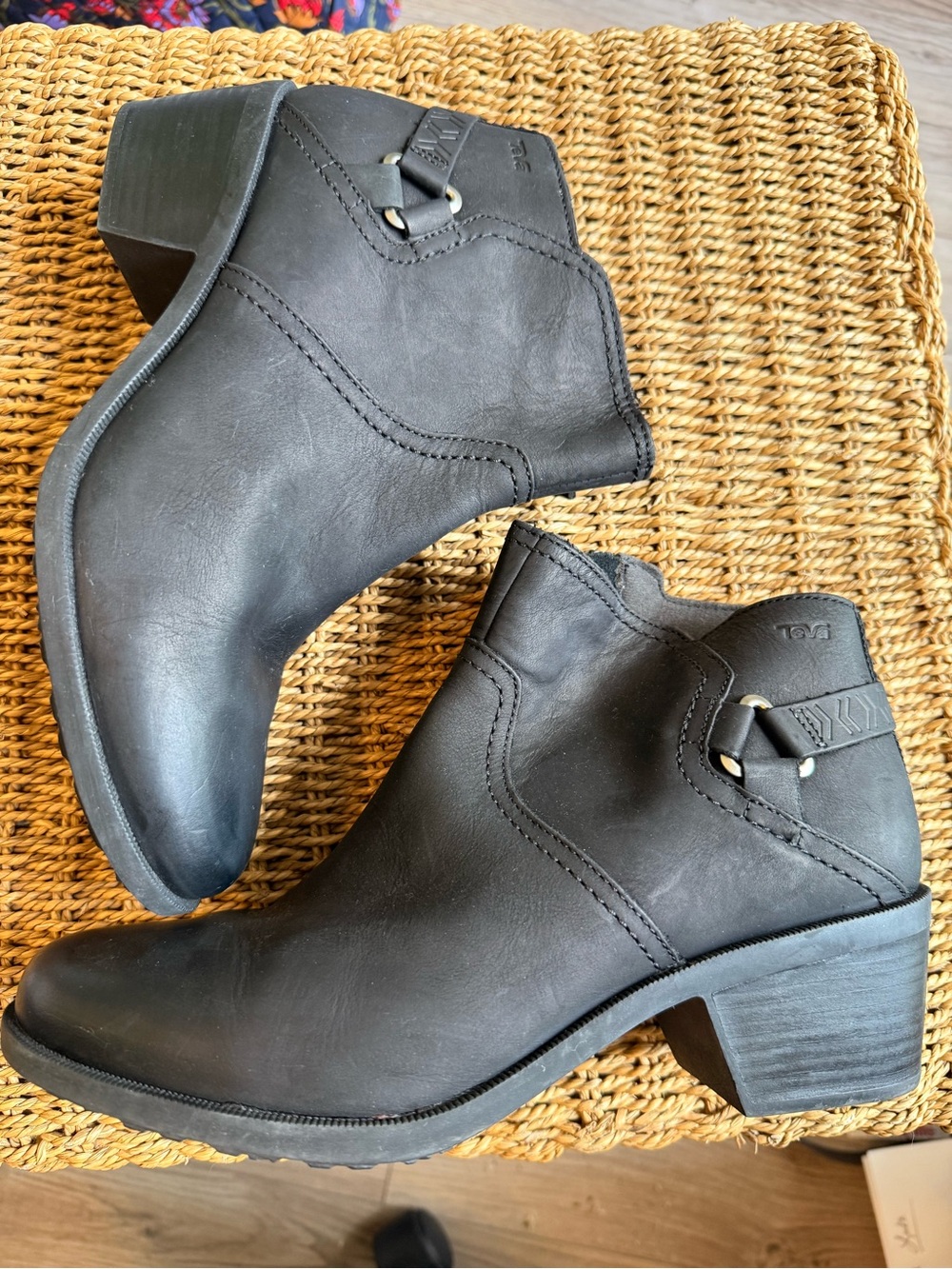 TOMS Black Leather Ankle Boots for Women